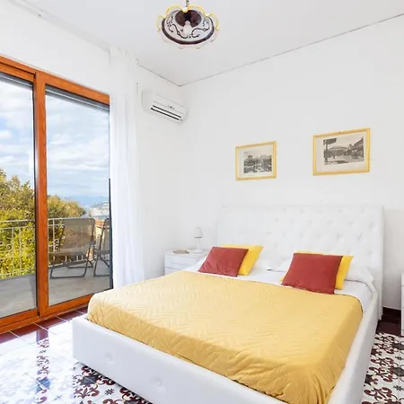 Estate4home - Louise * Sorrento