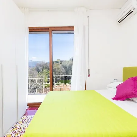 Estate4home - Louise