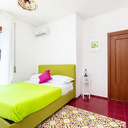 Estate4home - Louise Villa Sorrento