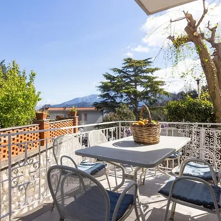 Estate4home - Louise