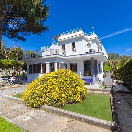 Villa Estate4home - Louise Sorrent