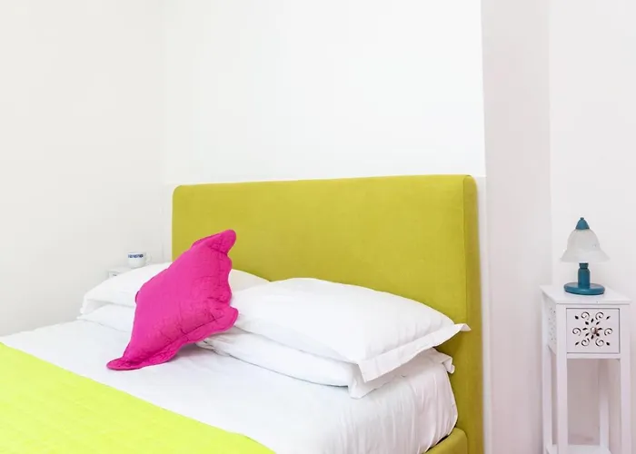 Estate4home - Louise Villa Sorrent