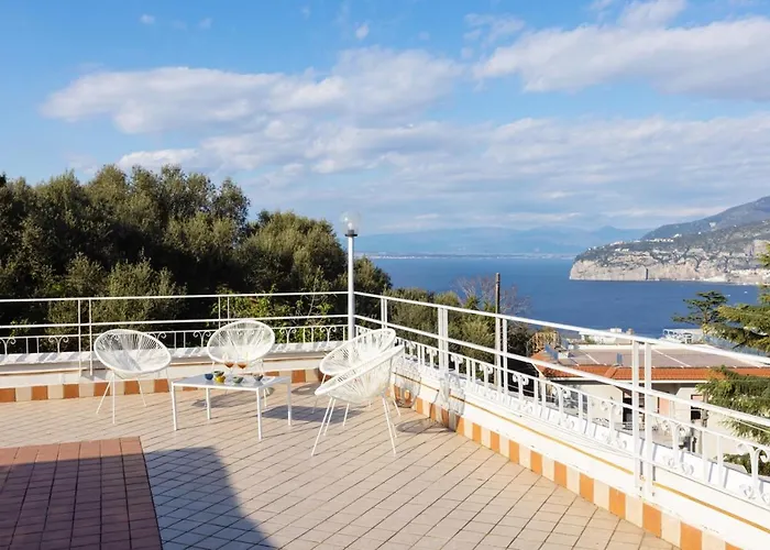 Estate4home - Louise ヴィラ