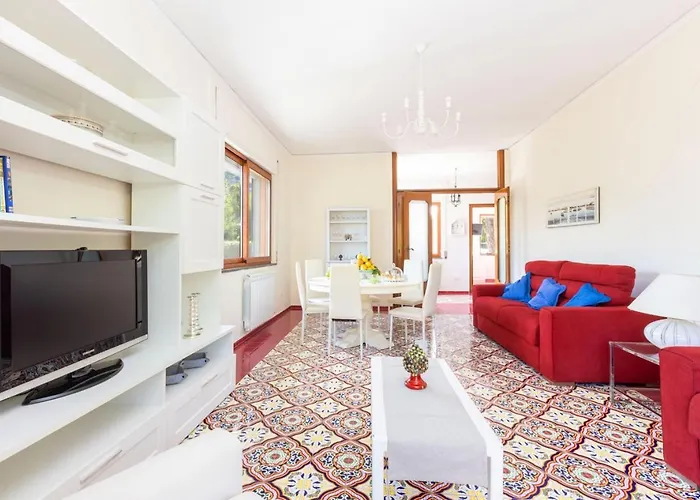 Estate4home - Louise ヴィラ