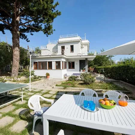 Estate4home - Louise