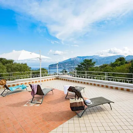 Estate4home - Louise Villa