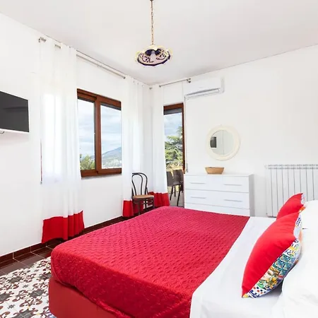 Estate4home - Louise Sorrente