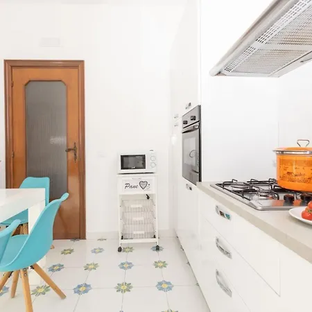 Estate4home - Louise * Sorrento