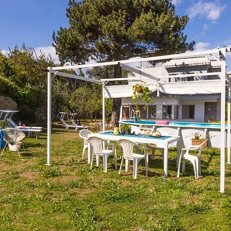 Estate4home - Louise *