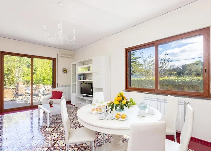Estate4home - Louise Sorrente